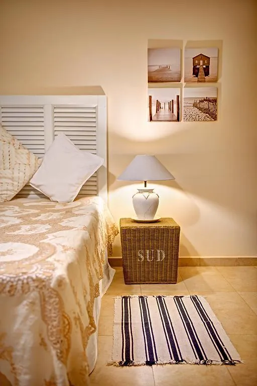 La Terra Dei Mari Room & Relax Pachino Bed & Breakfast